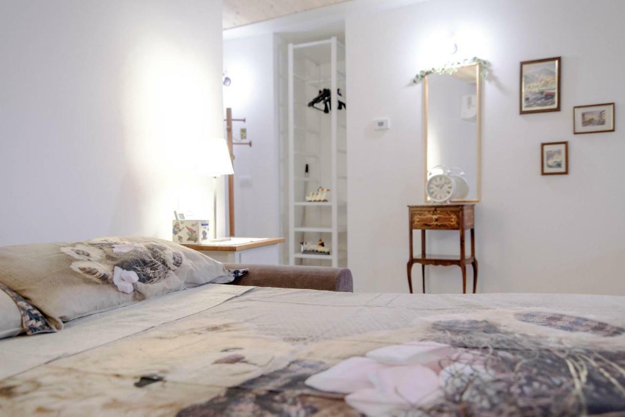 Il Borghetto Di Torno Apartamento Exterior foto